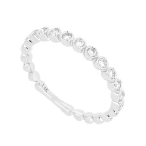 Churumbela de oro blanco con diamantes