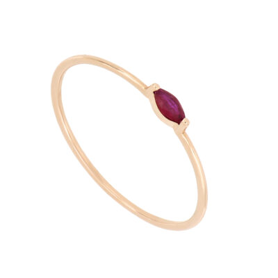 Anillo en oro rosa con rubí