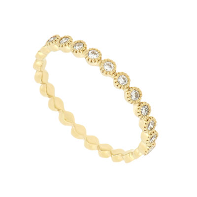 Anillo en oro amarillo con diamantes