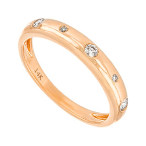 Anillo de oro rosa con diamantes