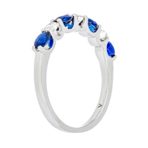 Anillo de oro blanco con zafiros y diamantes - Imagen 2