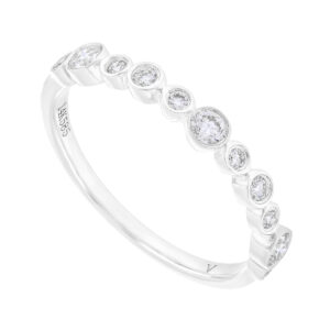Churumbela de oro blanco con diamantes