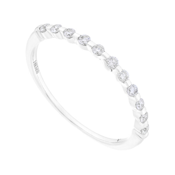 Churumbela de oro blanco con diamantes