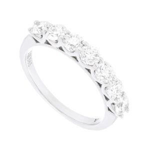 Churumbela de oro blanco con diamantes
