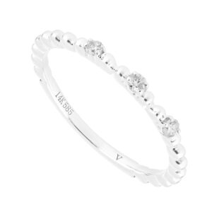 Anillo de oro blanco con diamantes