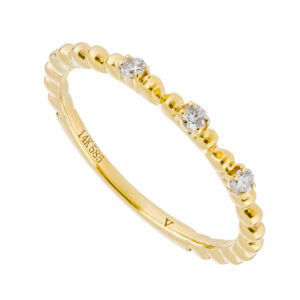 Anillo de oro amarillo con diamantes