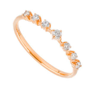 Anillo de oro rosa con diamantes