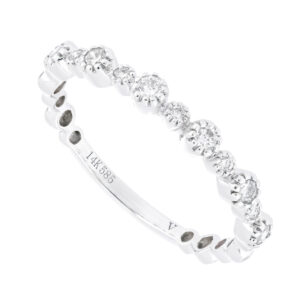 Anillo de oro blanco con diamantes
