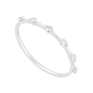 Anillo de oro blanco con diamantes