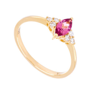 Anillo de oro amarillo con turmalina y diamantes
