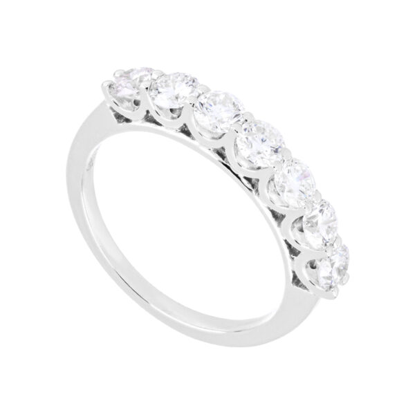 Churumbela de oro blanco con diamantes