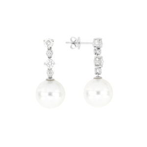 Aretes de oro blanco con perlas y diamantes
