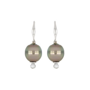 Aretes en oro blanco con diamantes y perlas