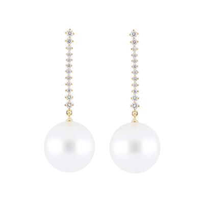 Aretes de oro amarillo con perlas y diamantes