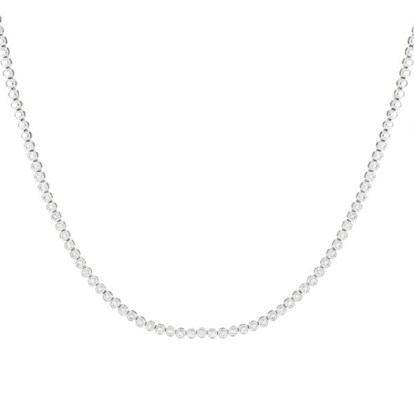Gargantilla en oro blanco con zafiro