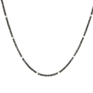 Gargantilla de oro blanco con diamantes