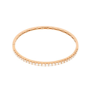 Aro en oro rosa con diamantes.